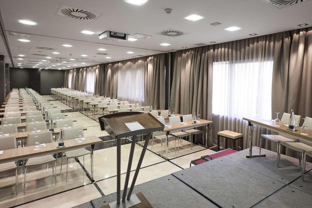 Nh Ribera Del Manzanares Hotel Madrid Faciliteter billede