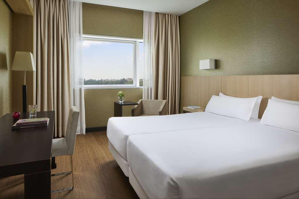 Nh Ribera Del Manzanares Hotel Madrid Værelse billede