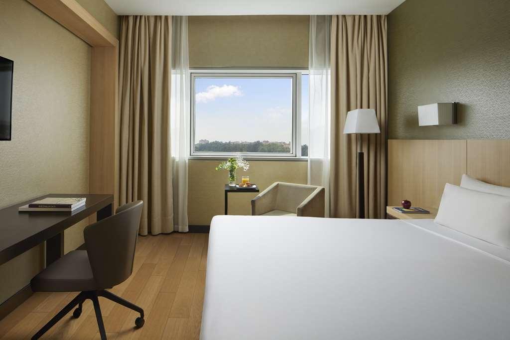 Nh Ribera Del Manzanares Hotel Madrid Værelse billede
