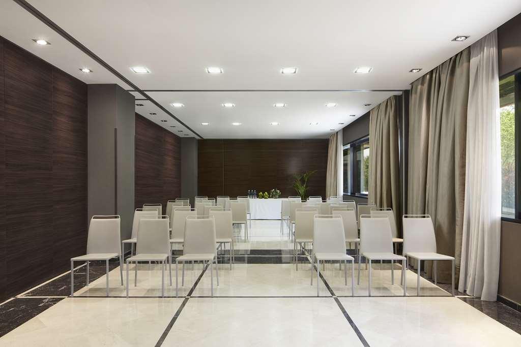 Nh Ribera Del Manzanares Hotel Madrid Faciliteter billede