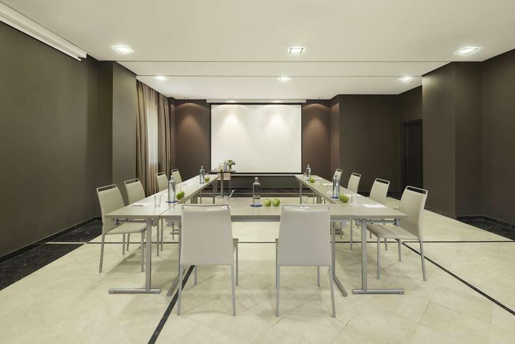 Nh Ribera Del Manzanares Hotel Madrid Faciliteter billede